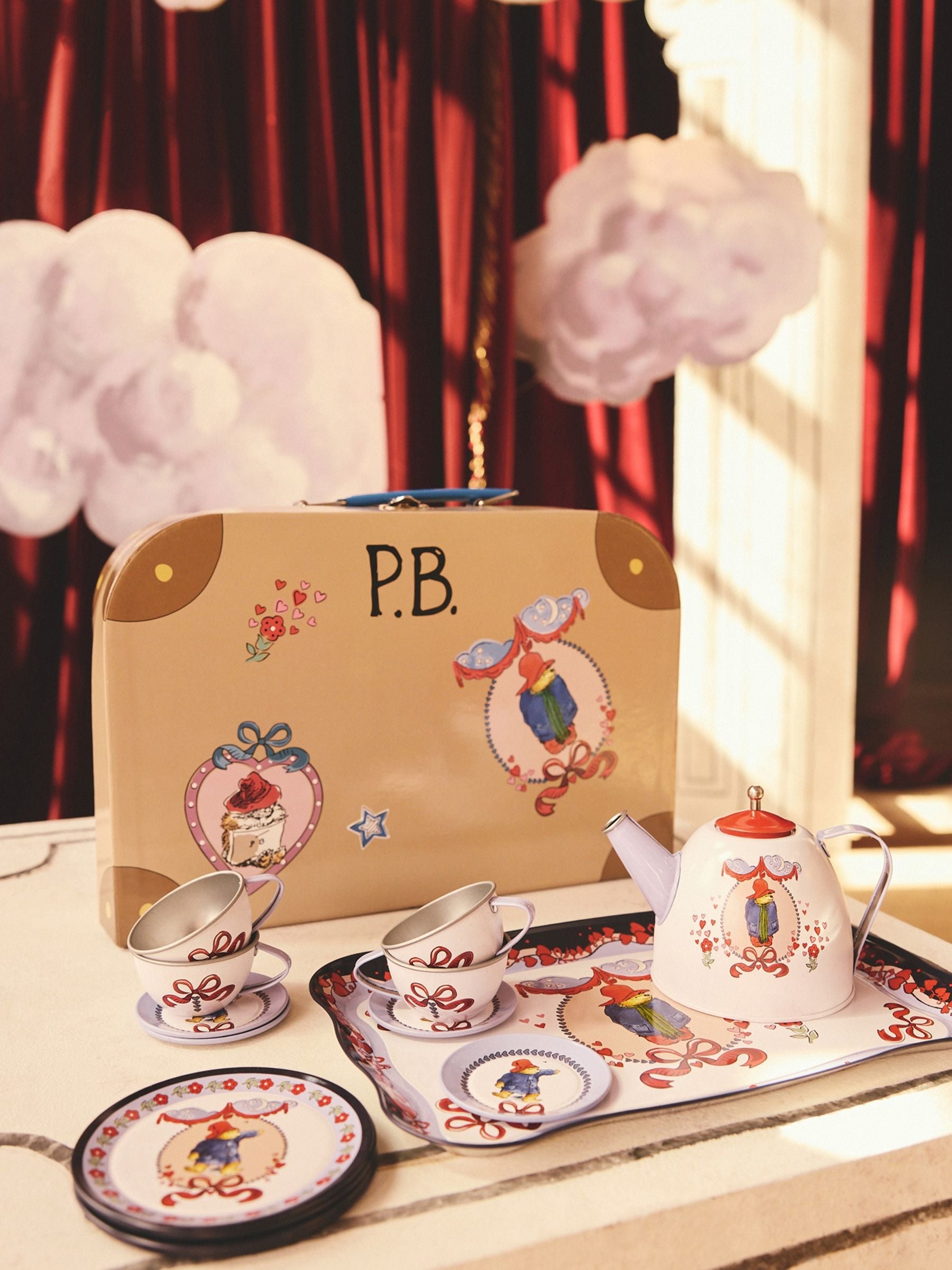 Children’s Vintage Tea Set with Carry Case – 15-Piece Pretend Play Set (Cups, Plates, Teapot & Tray)